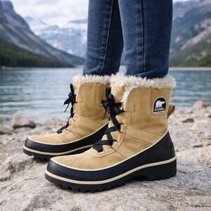 Sorel Winter Boots Women’s 7 Waterproof Faux Fur Snow Boots Beige Black Lug Sole